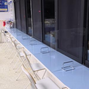 Transparent PVC Anti Spray Baffle Partition Board Student Cafeteria Acrylic Table Divider